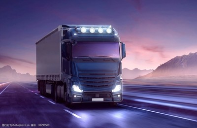 卡車運(yùn)輸 現(xiàn)代物流的動脈與科技演變